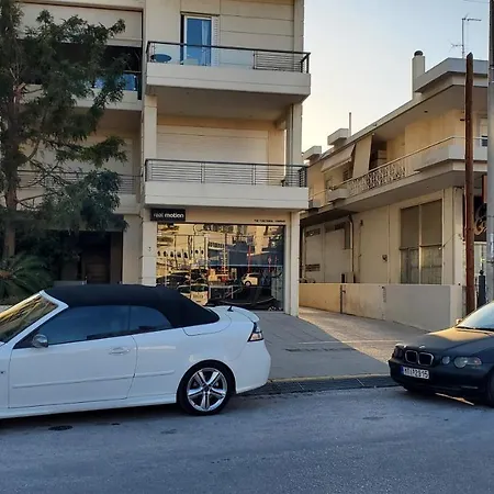 Apartment Summer Sunflowers In Glyfada Athens