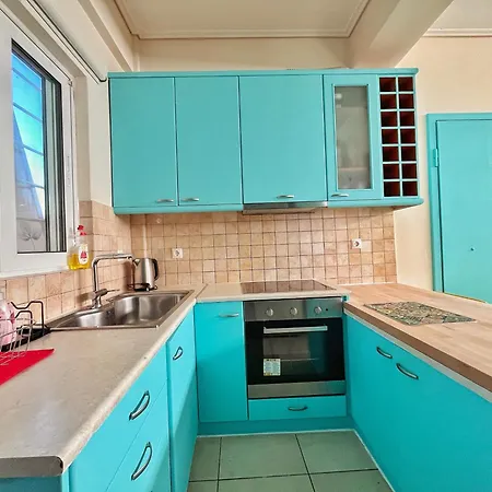 Apartment Summer Sunflowers In Glyfada *